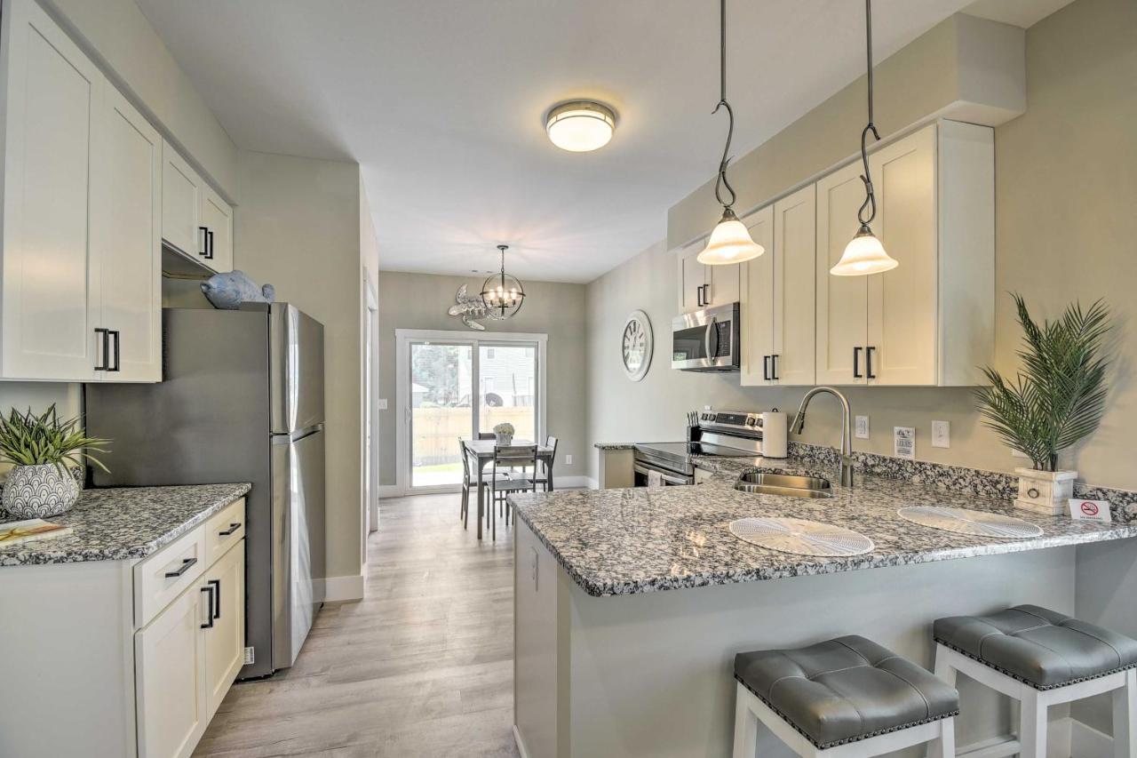 Ocean Isle Beach Home With Shared Lanai And Grill Exterior foto